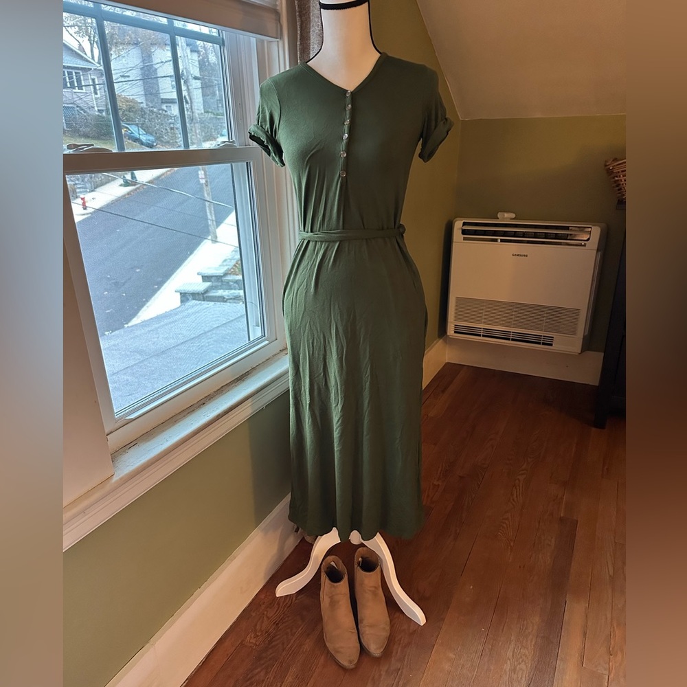 Merrick White dress👗